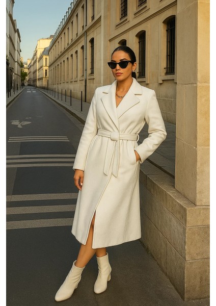 Kadın Trend Basic Uzun Kruvaze Beyaz Kaşe Kaban