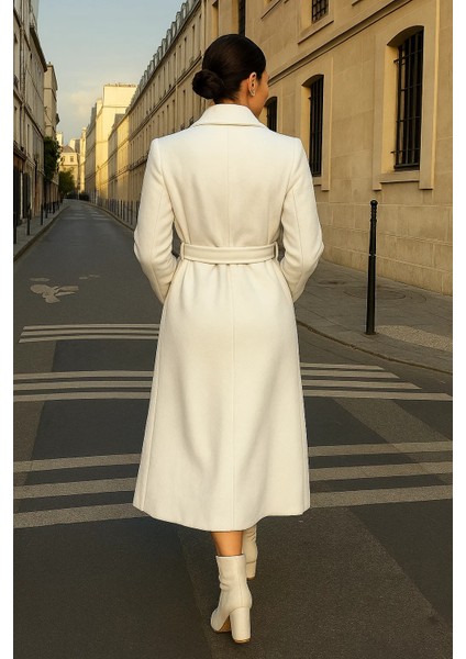 Kadın Trend Basic Uzun Kruvaze Beyaz Kaşe Kaban indirimleri