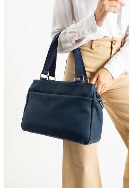 Büyük Boy Kadın Omuz ve Çapraz Çanta – Yumuşak Deri Dokulu, 3 Ana Bölmeli, Çok Cepli ve Günlük Kullanıma Uygun modelleri