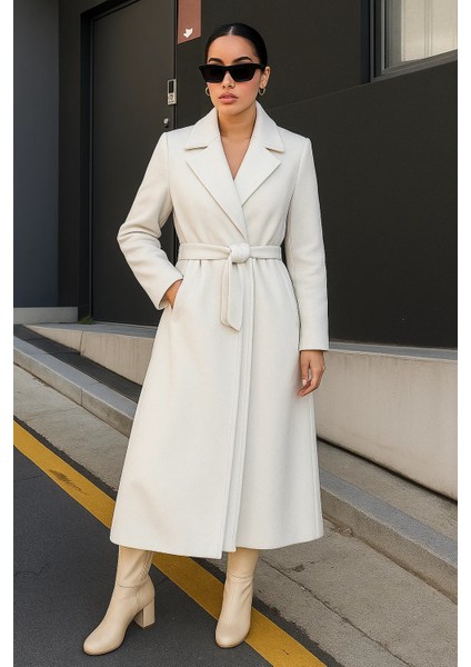 Kadın Kruvaze Premium Basic Uzun Beyaz Kaşe Kaban fırsatları
