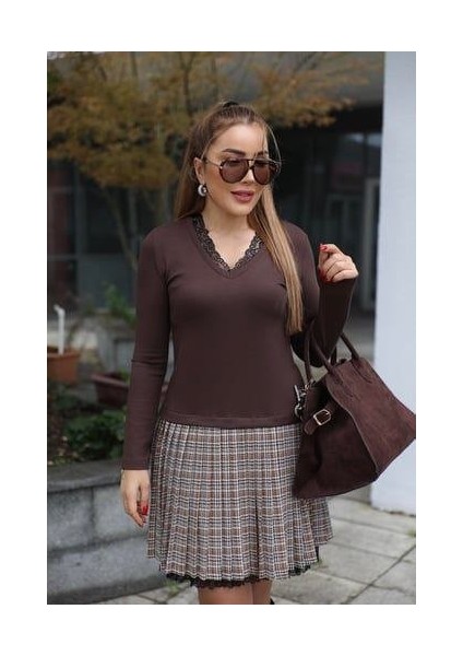 Kadın Uzun Kollu Denteli Yaka Ekose Etek Detay Diz Üstü Elbise