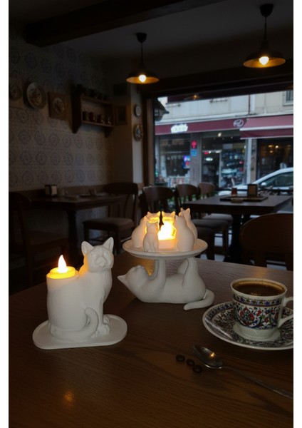 Neşeli Kedi Dostlar Dekoratif Kedi Figürleri Tealight Mumluk ve Atıştırmalık Tabağı Seti indirimleri