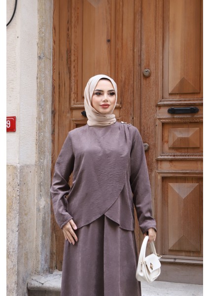 Omuzdan Pileli Ipek Süet Elbise fırsatları