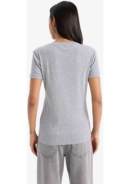 Slim Fit Dar Kesim V Yaka Basic Düz Ribana Kısa Kollu Tişört I1080AZ25SP