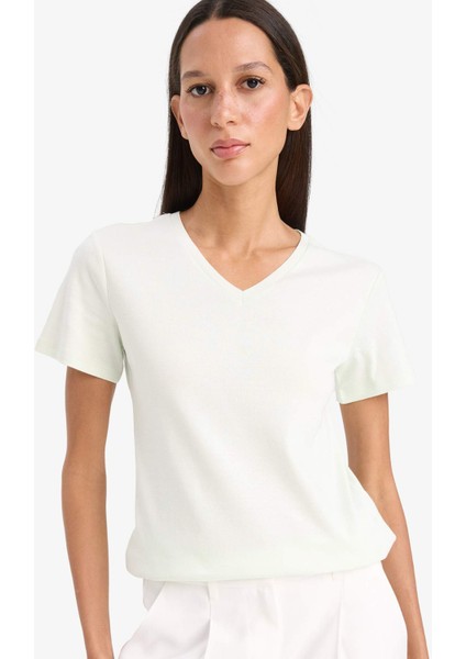 Slim Fit Dar Kesim V Yaka Basic Düz Ribana Kısa Kollu Tişört I1080AZ25SP