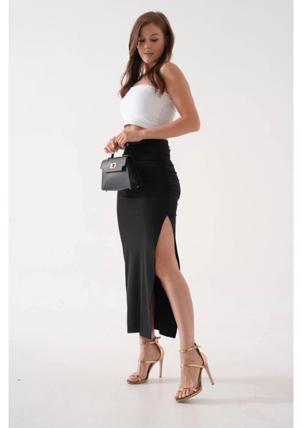 Uzun Yırtmaçlı Ince Kumaş Etek Siyah