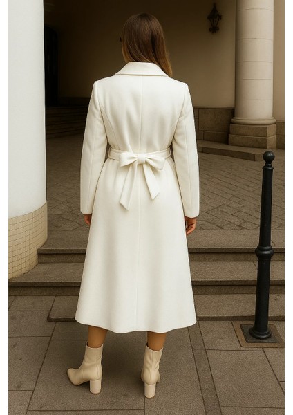 Kadın Kışlık Kuşaklı Uzun Kruvaze Beyaz Kaşe Kaban indirimleri