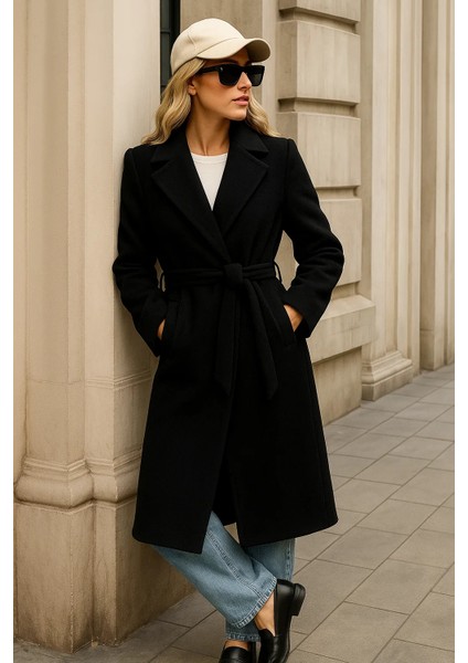 Kadın Kışlık Trend Kuşaklı Uzun Siyah Kaşe Kaban modelleri