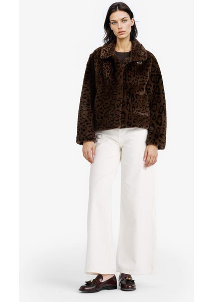 Regular Fit Leopar Desenli Kısa Suni Kürk