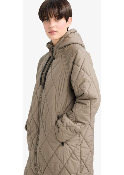 Regular Fit Kapüşonlu Kapitoneli Fermuarlı Parka F2882AX25WN