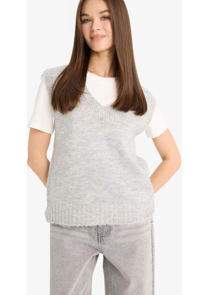 Regular Fit V Yaka Basic Düz Triko Süveter