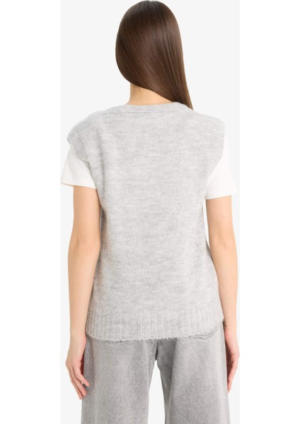 Regular Fit V Yaka Basic Düz Triko Süveter