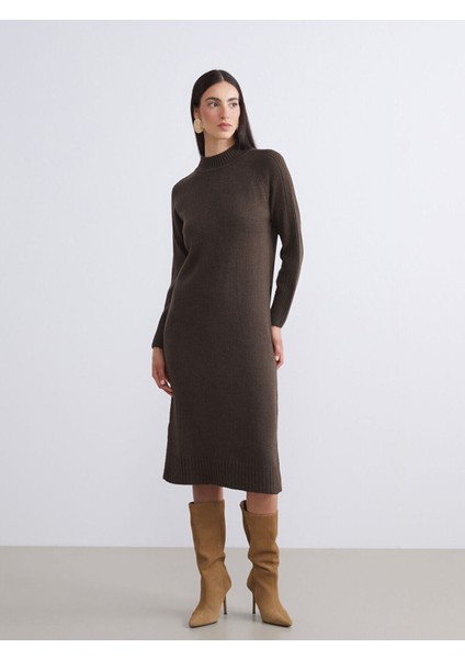 Lcw Yeni Sezon Vizyon Yeni Sezon Yarım Balıkçı Yaka Yırtmaçlı Triko Elbise