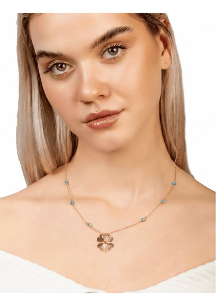 Nazar Boncuğu Detaylı Kır Çiçeği Tasarım Altın Renk 925 Ayar Gümüş Kolye modelleri