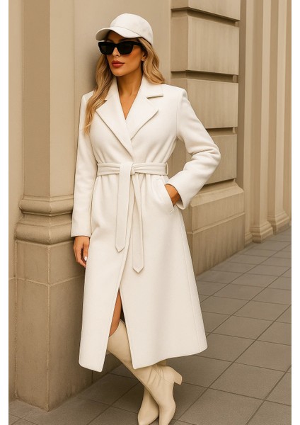 Kadın Kışlık Trend Kuşaklı Uzun Beyaz Kaşe Kaban fırsatları