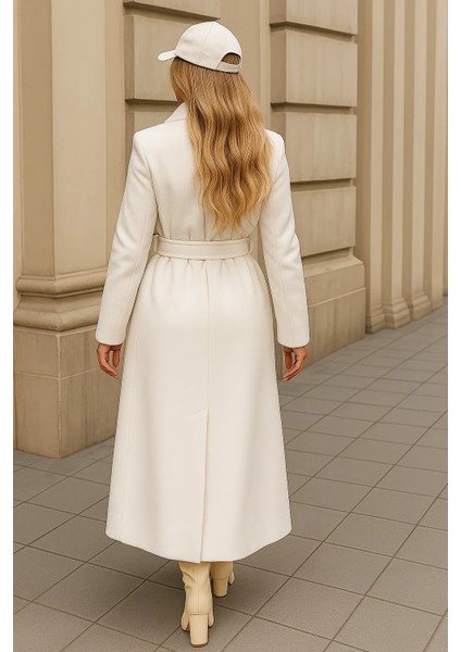 Kadın Kışlık Trend Kuşaklı Uzun Beyaz Kaşe Kaban indirimleri