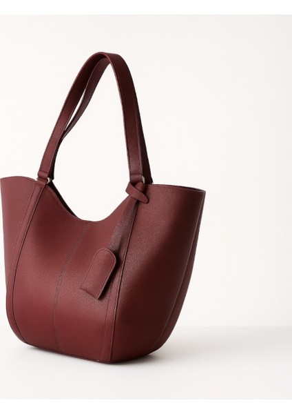 Kese Detaylı Deri Omuz ve Kol Çantası Ladin modelleri