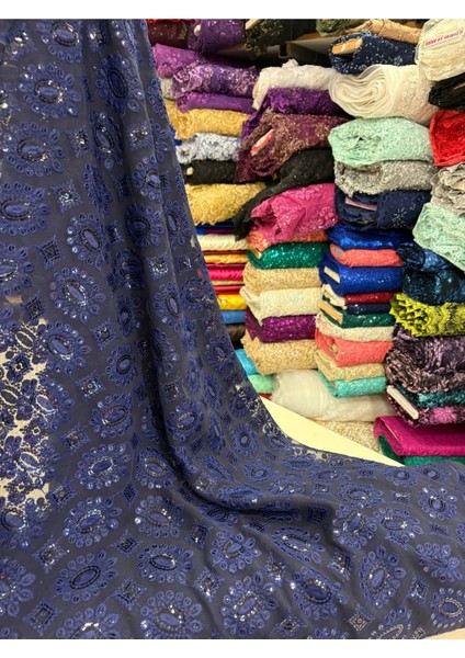 Şifon Üzerine Pullu Kumaş