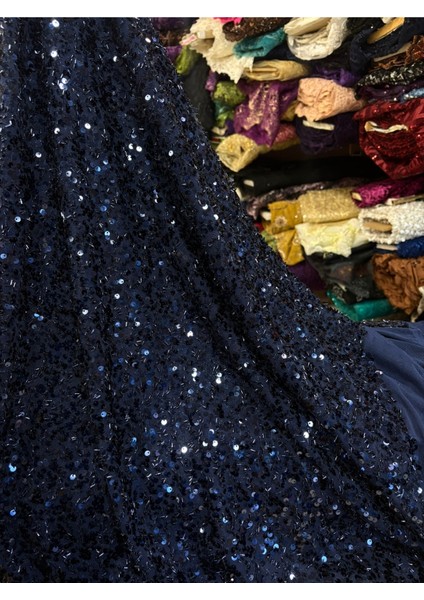 Pullu Payet Kumaş (Tül Üzerine Pul ve Boncuk Görünümlü ) modelleri