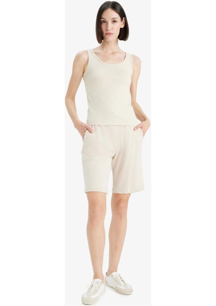 Regular Fit Beli Lastikli Düz Paça Bermuda Şort