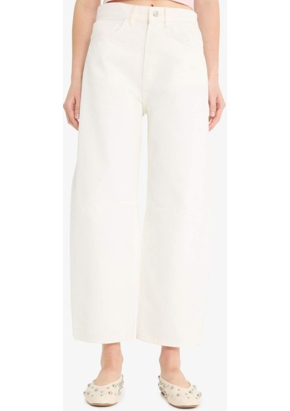 Barrel Fit Normal Bel Bilek Boy Beyaz Jean Pantolon