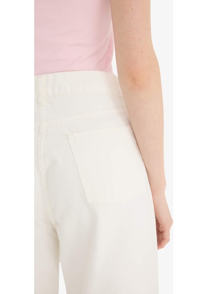 Barrel Fit Normal Bel Bilek Boy Beyaz Jean Pantolon