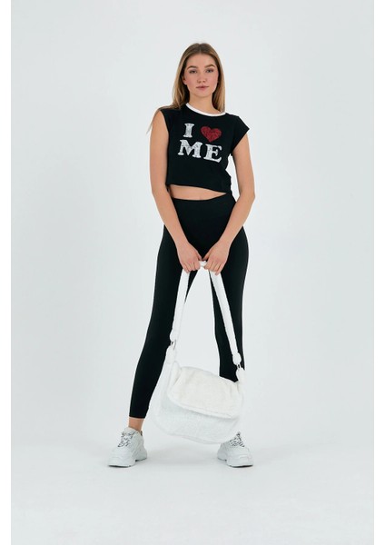 Beyaz Toscana / Beyaz Renk Peluş Kapaklı Postacı Çapraz Askılı Omuz Okul Çantası modelleri