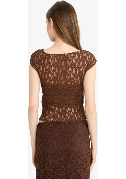 Fitted Yuvarlak Yaka Dantel Kısa Kollu Bluz F5197AX25HS