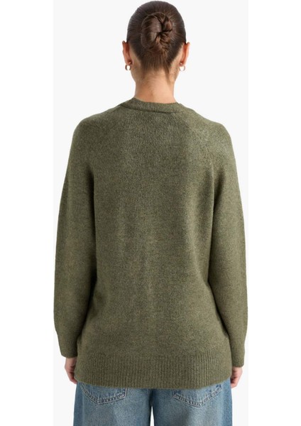 Oversize Geniş Kalıp V Yaka Yumuşak Dokulu Düğmeli Hırka