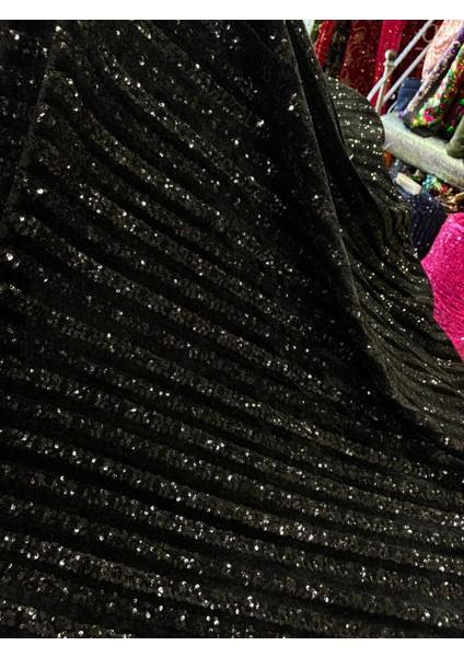 Siyah Pullu Kadife Kumaş