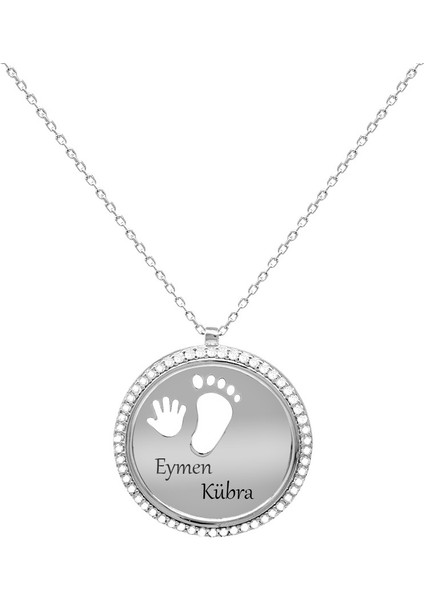 Zirkon Taşlı Bebek El ve Ayak Detaylı Gümüş Renk Isme Özel Harf Yazılı 925 Ayar Gümüş Kadın Kolye
