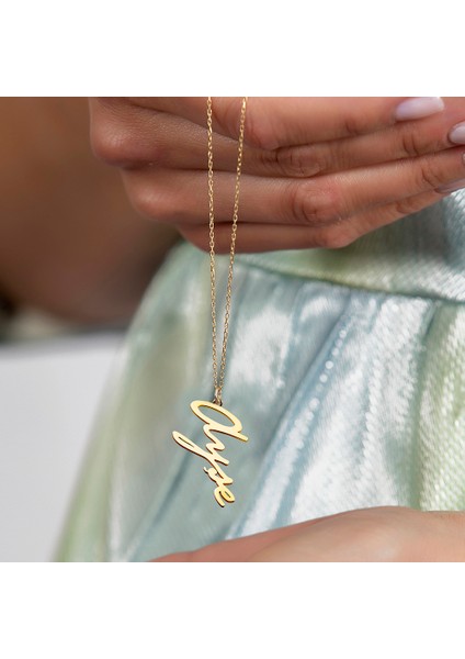 Dikey Tasarım Isme Özel Yazılı Altın Renk 925 Ayar Gümüş Bayan Kolye indirimleri