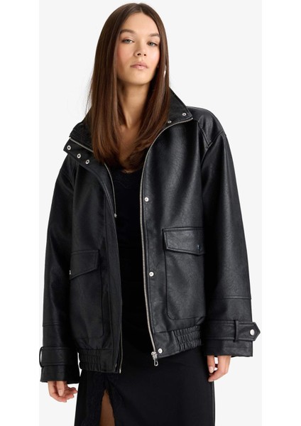 Afra x DeFacto Dad Fit Fermuarlı Suni Deri Mont