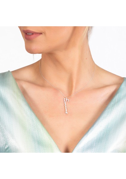 Dikey Tasarım Isme Özel Yazılı 925 Ayar Gümüş Bayan Kolye fırsatları