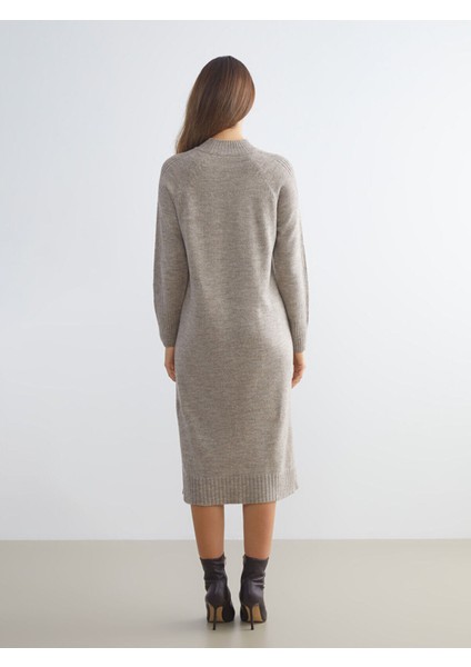 Lcw Yeni Sezon Yarım Balıkçı Yaka Yırtmaçlı Triko Elbise fırsatları