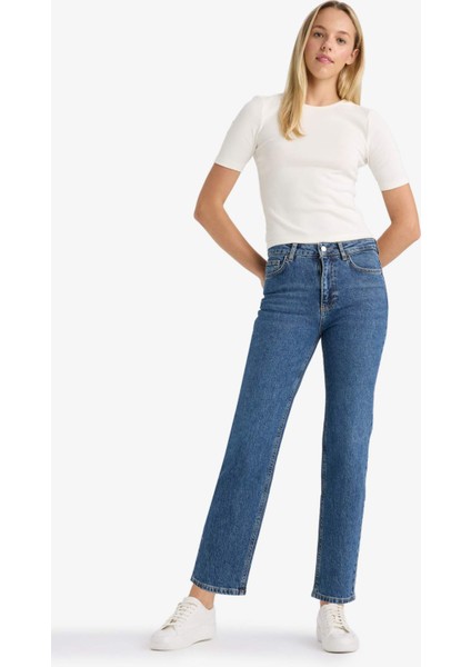 Comfort Straight Yüksek Bel Bilek Boy Jean Yıkamalı Pantolon