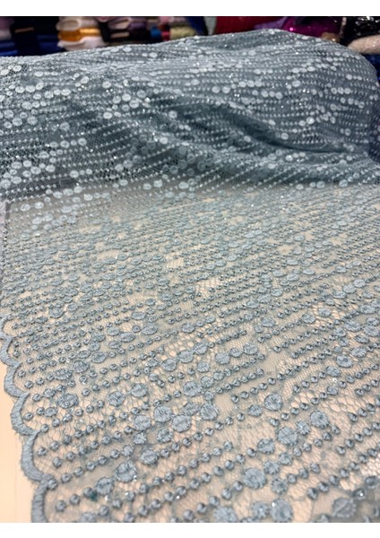 Güpür Dantel Pul Işlemeli