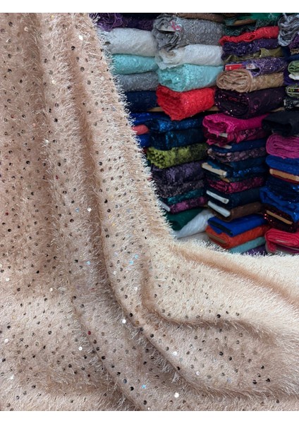 Tüylü Iplik Saçaklı