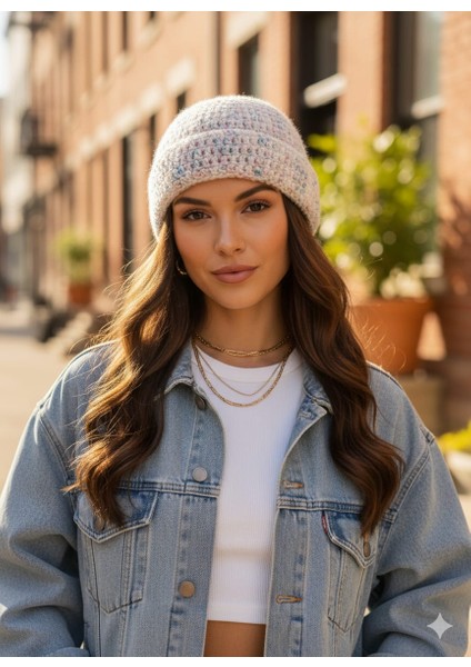 Açık Renk Örgü Bere