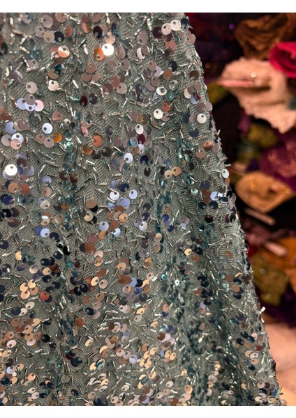 Pullu Payet Kumaş (Tül Üzerine Pul ve Boncuk Görünümlü ) modelleri