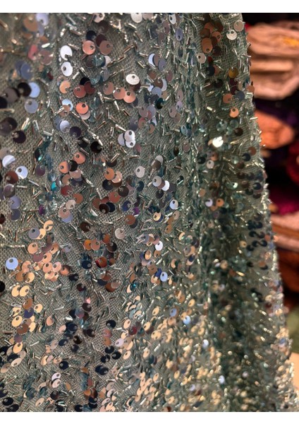 Pullu Payet Kumaş (Tül Üzerine Pul ve Boncuk Görünümlü ) fırsatları