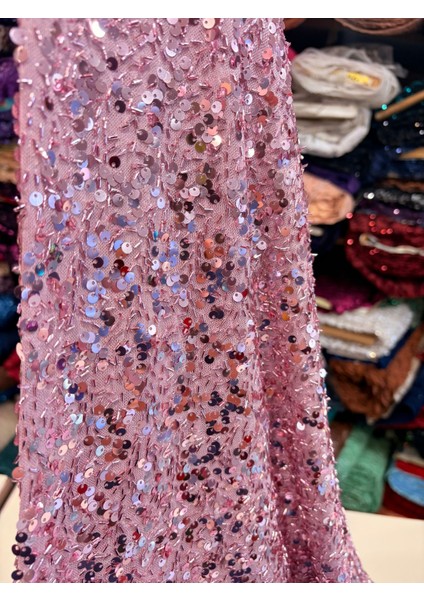 Pullu Payet Kumaş (Tül Üzerine Pul ve Boncuk Görünümlü ) modelleri