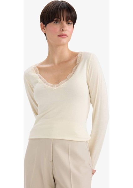 Modal Kaşmir Yumuşak Dokulu Dantelli Uzun Kollu Üst-Fall in Love