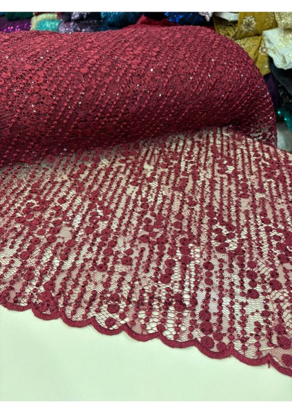 Güpür Dantel Pul Işlemeli