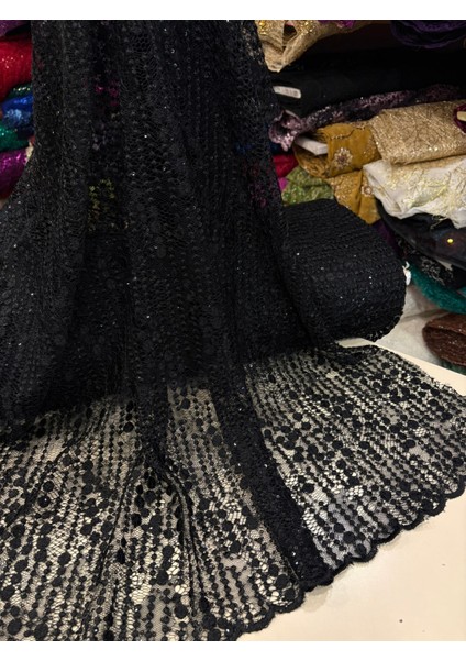 Güpür Dantel Pul Işlemeli