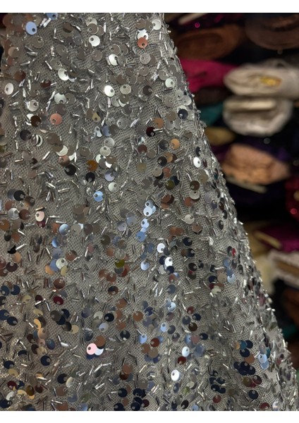 Pullu Payet Kumaş (Tül Üzerine Pul ve Boncuk Görünümlü ) fiyatları