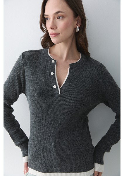 Antrasit - Krem 2 Patlı Düğmeli Kazak - 251023 fırsatları