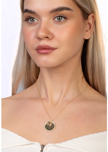 Zirkon Taşlı Bebek El ve Ayak Detaylı Altın Renk Isme Özel Harf Yazılı 925 Ayar Gümüş Kadın Kolye modelleri