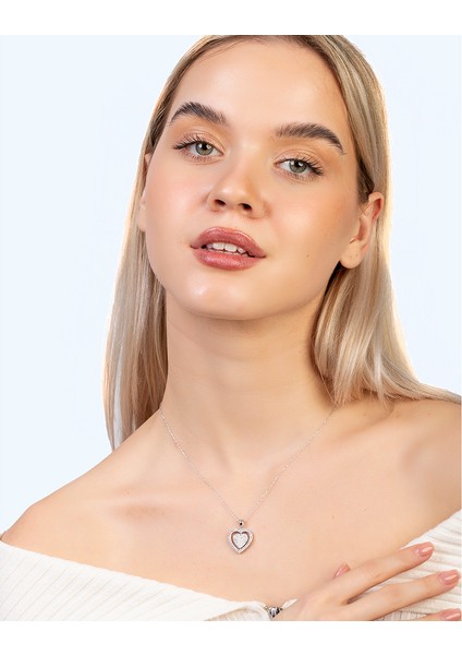 Zirkon Taşlı Kalp Model Gümüş Renk Isme Özel Yazılı 925 Ayar Gümüş Kadın Kolye modelleri