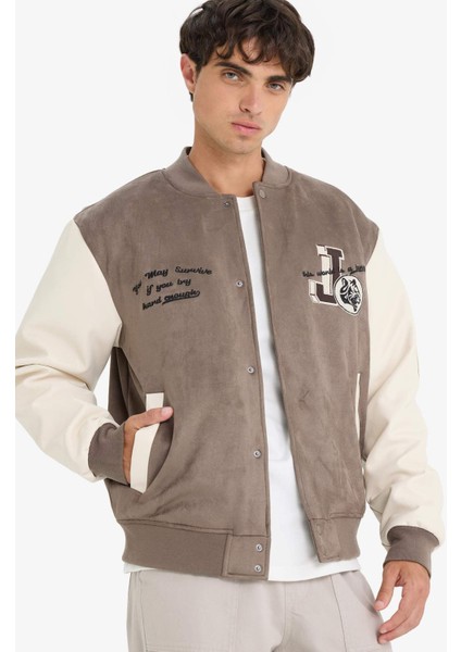 Oversize Geniş Kalıp Kolej Yaka Bomber Nakış Detaylı Çıtçıtlı Süet Mont F4145AX25AU